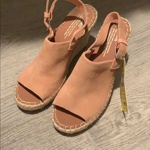 BLUSH TOMS wedges